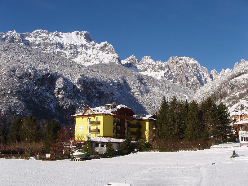 Lake&Nature Hotel Gloria Molveno Eksteriør bilde
